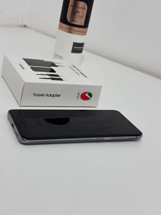 Samsung Galaxy S20 ideal holatda umuman sarapina yo foni bor xolos