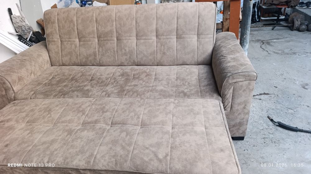 Срочний продам диван кресло