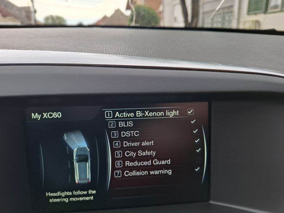 Volvo XC 60, an 2014 - 11.500 euro
