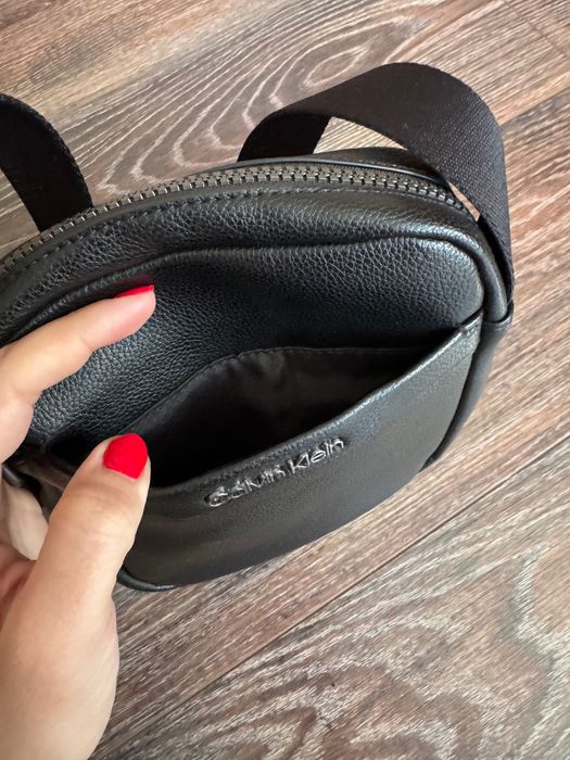 Мъжка чантичка Calvin Klein