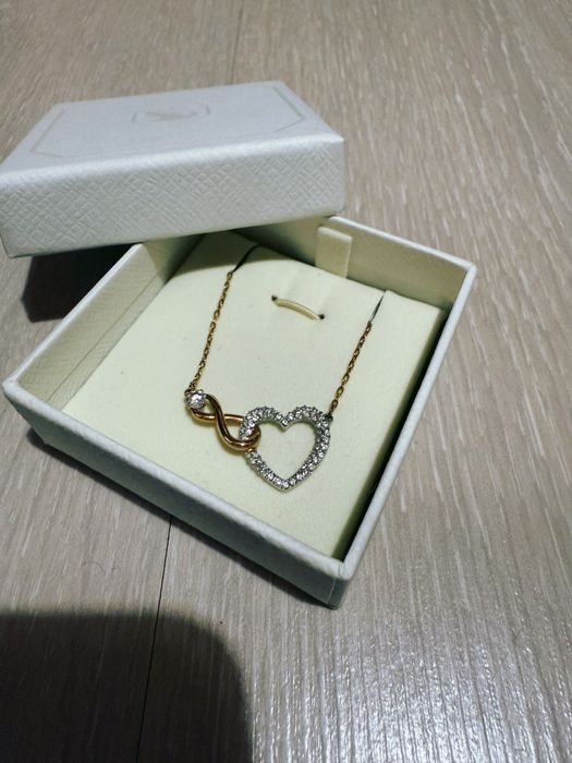 Колие Swarovski