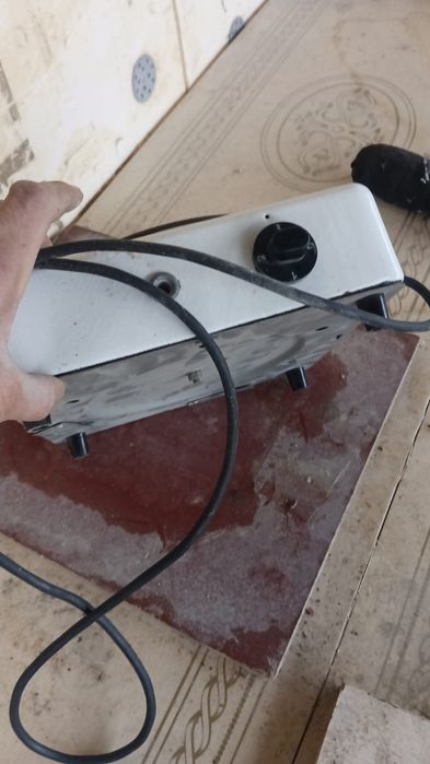 Продам Электроплиту