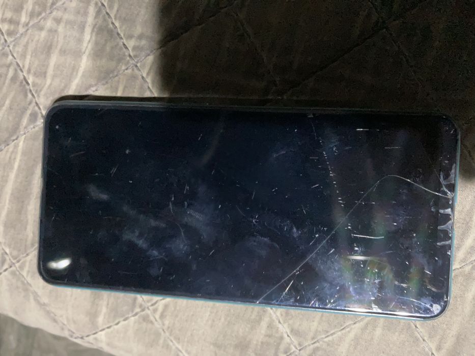 Срочно продам redmi note 9 4/128