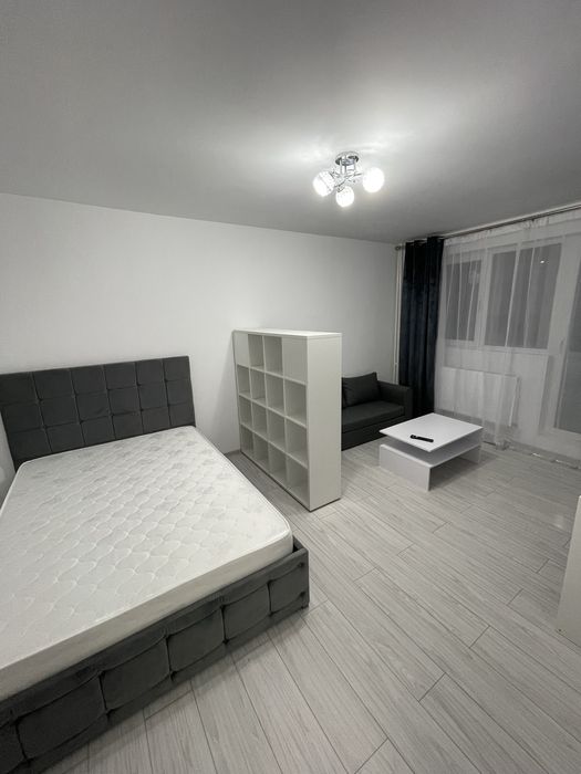 Proprietar vând garsonieră decomandată, renovată complet – Theodor Pallady nr. 11 langa metrou 1 decembrie