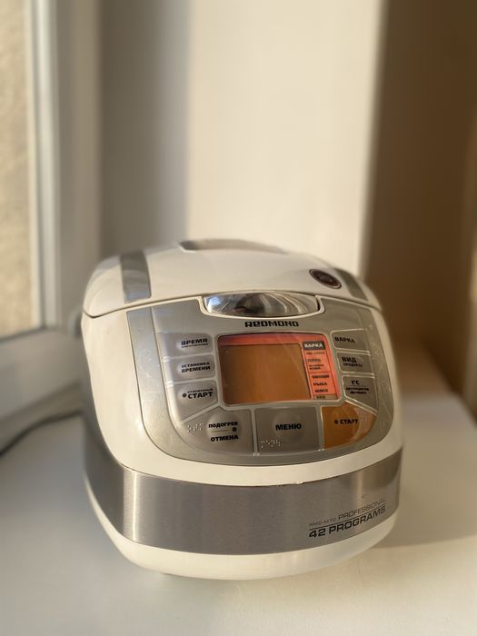 Мультиварка Redmond RMC-M70