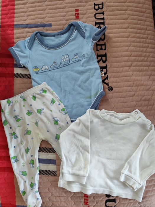 Отдам пакет детских вещей