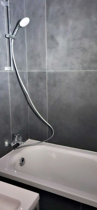 Apartament 3 camere,2 bai etaj 1/3,lift,an constructie 2026