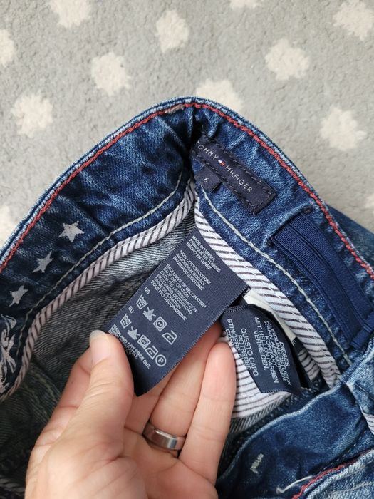 Pantaloni scurți Tommy Hilfiger 6 ani