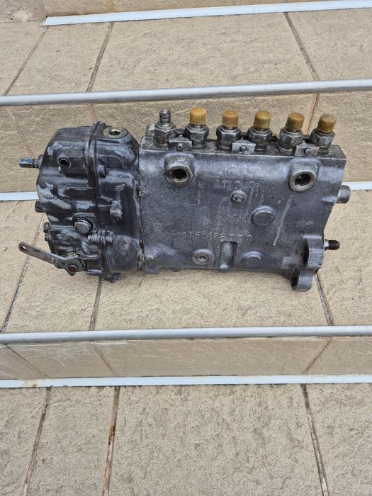 Pompa injecție Saviem