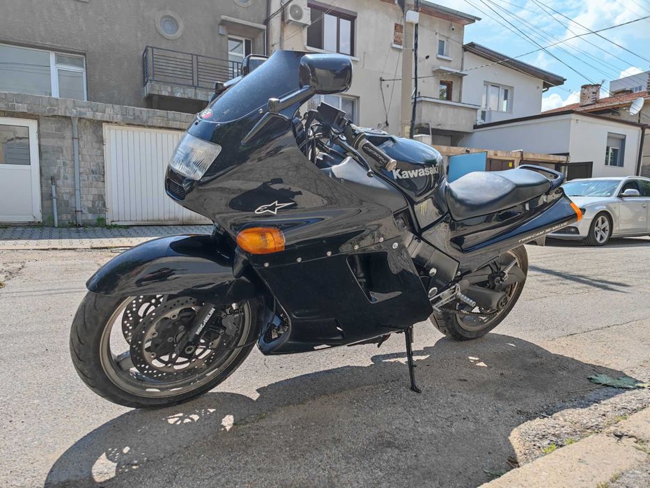 Kawasaki ZZR 1000 на части