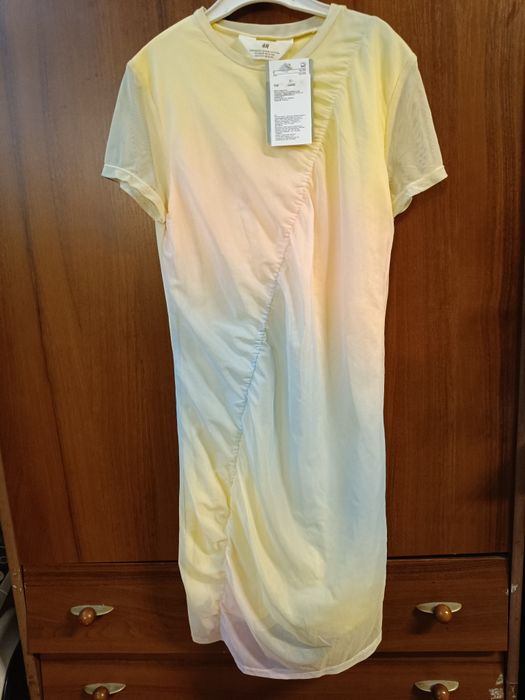 Платье  новое H&M 12-14 лет