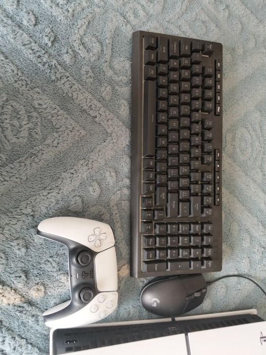 Vând sau schimb PlayStation 5 slim