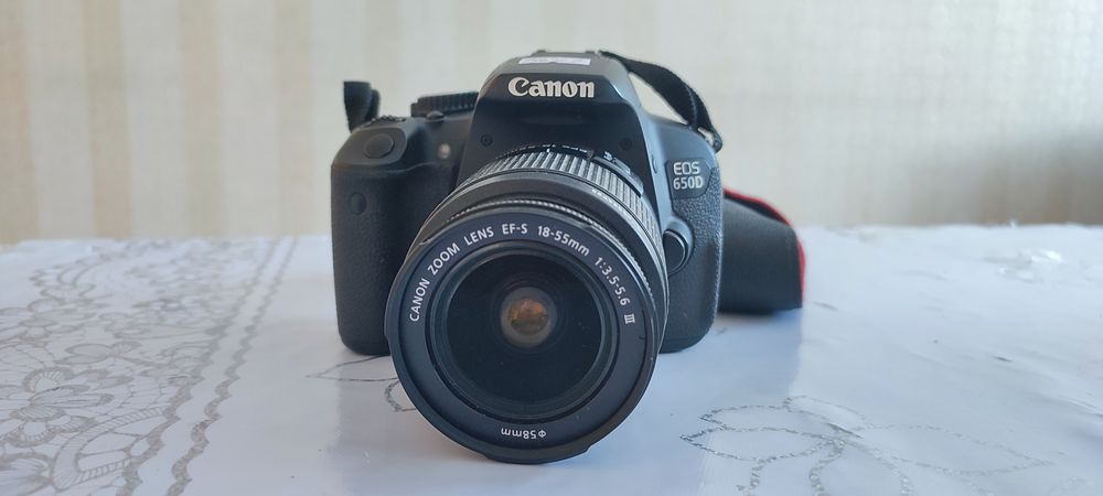 Фотоаппарат Canon 650D