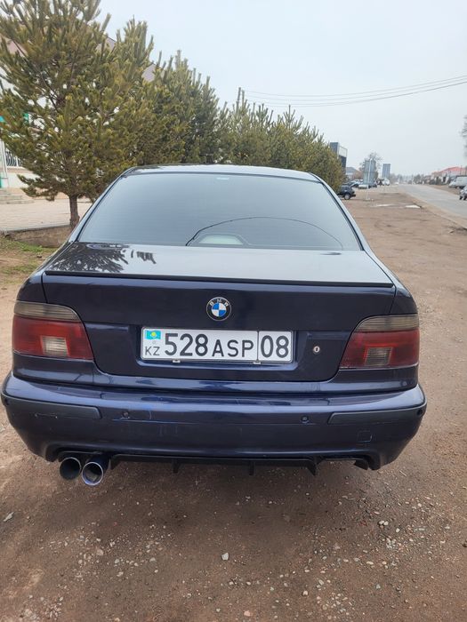 BMW Е39  Срочно Автомат (бмв бумер беха)