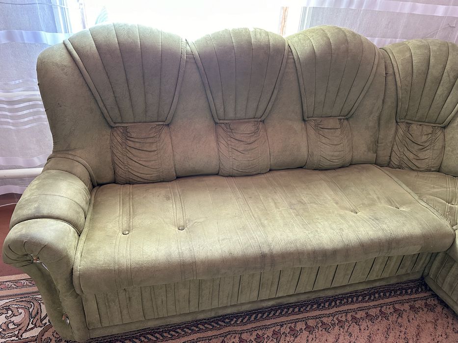 Диван с кресломм