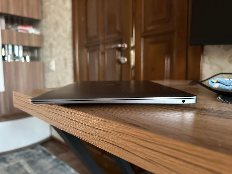 Macbook air m1 ,8, 256