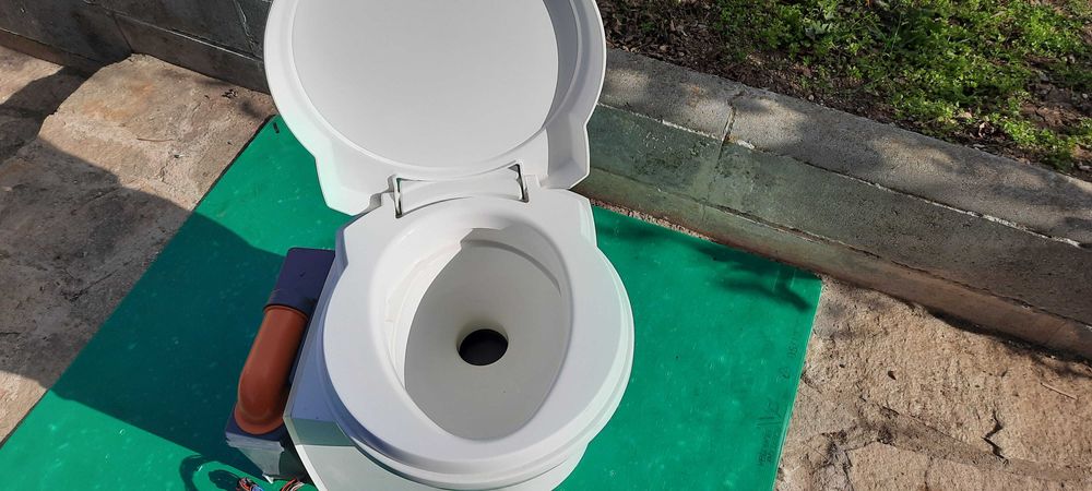 Химическа тоалетна THETFORD