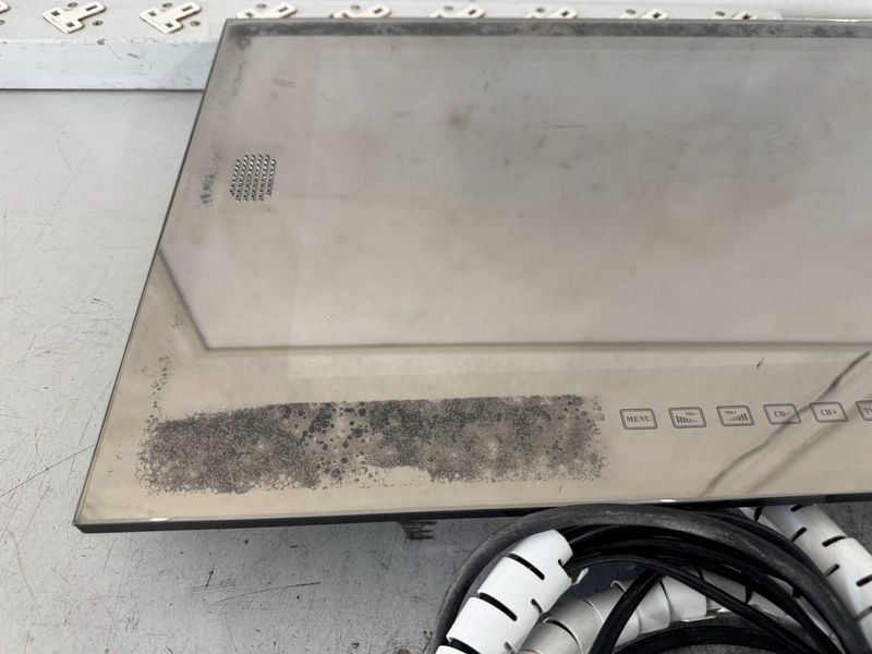 Телевизор за баня - Waterproof lcd tv / TWD1901M