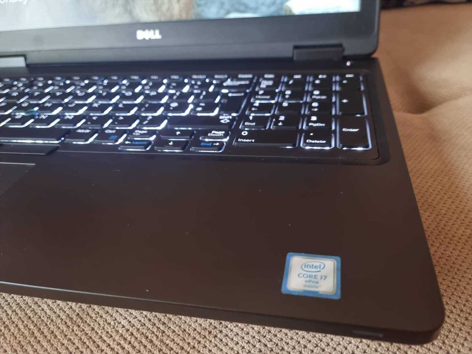 DELL Precision 3520 Workstation