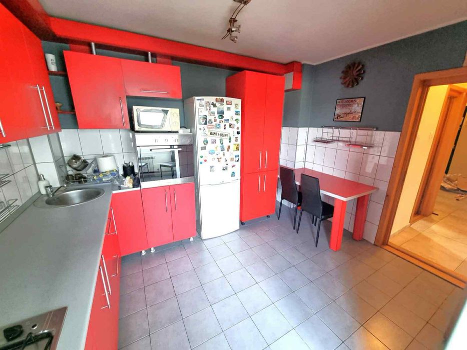Apartament de închiriat, 3 camere, Canta
