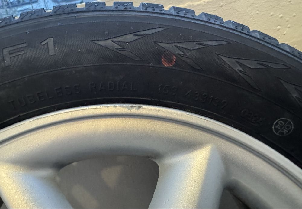 Гуми с джанти за Рено Сценик 185/65/15 M+S