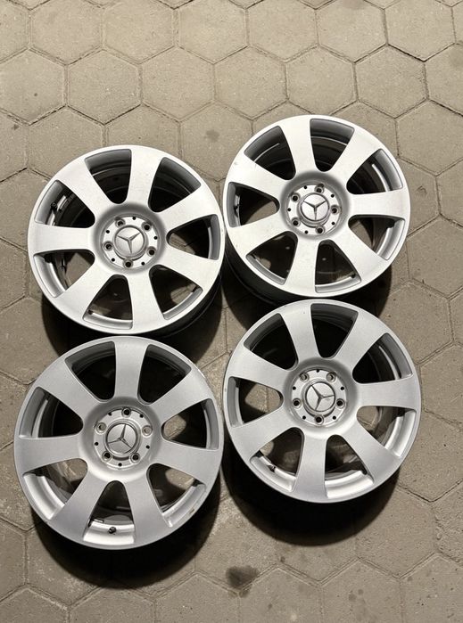 Продам диски р17 мерседес 221