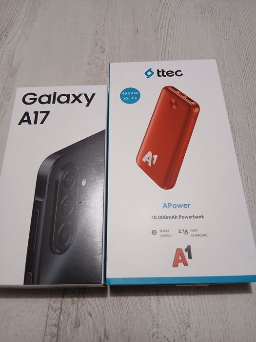 Самсунг А17 +външна батерия