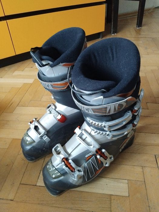 Ски обувти tehnica