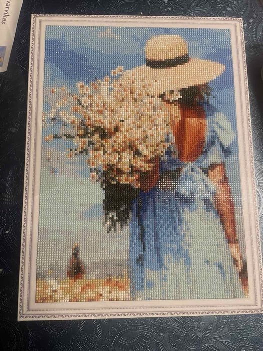 Диамантен гоблен - Цветарка 30/40 в рамка