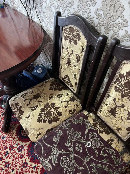 Продам стол 3 метра с 6 стульями