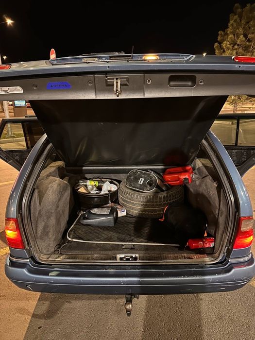 Mersedes benz E- class 1998