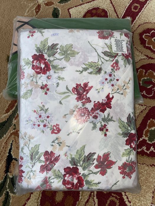 постельное белье и наволочка