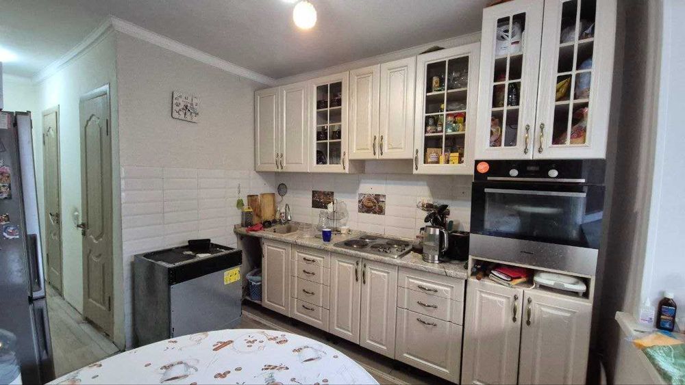 Продается 3-комн Степной 3 д 8