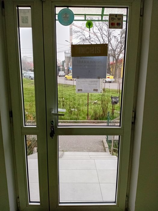 Vanzare usi exterior si interior