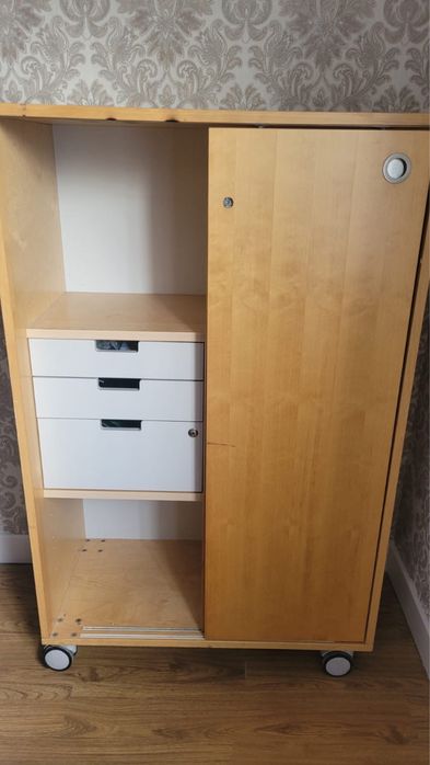 шкафчики купе.