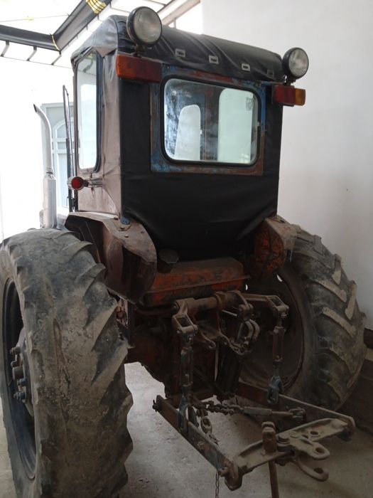 Traktor T 28 sotiladi