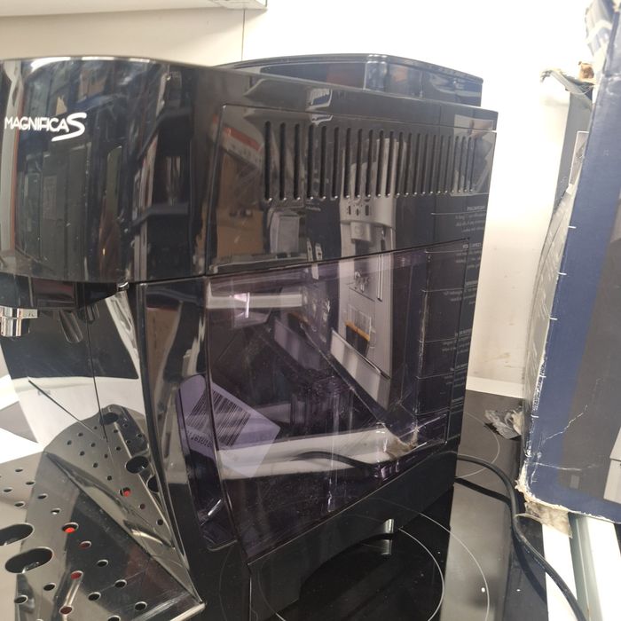 Кафе машина Delonghi Magnifica S внос от Германия