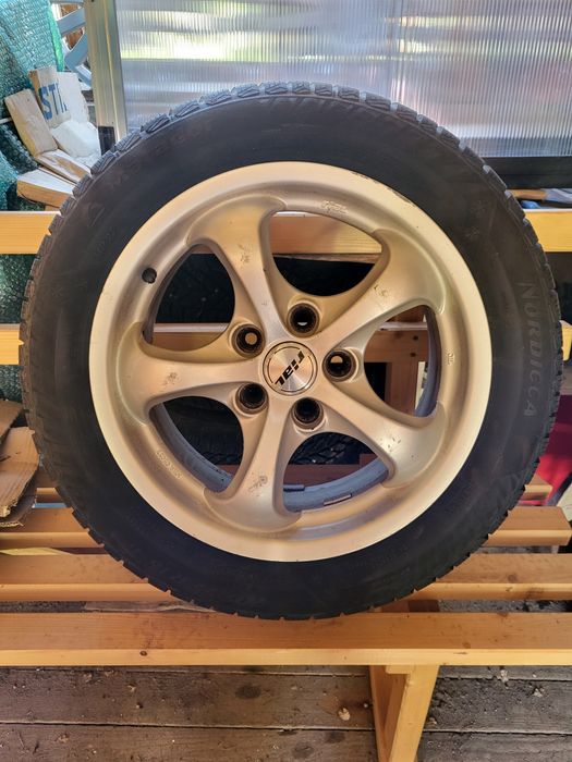 Jenti aluminiu cu anvelope