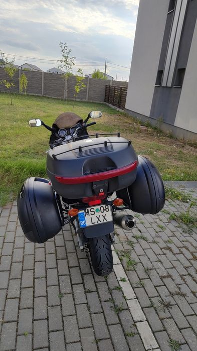 Vând motocicletă Suzuki Bandit GSF600S