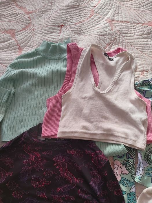 Vand tricouri top pentru domnisoare