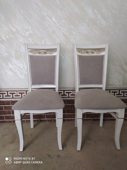 Оқ стулларимиз сотилади