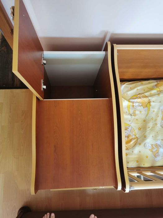 Детско легло /бебе+ юношеско