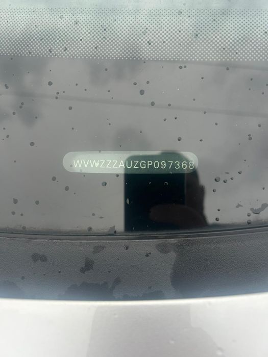 Volkswagen Golf 1.6 TDI Bluemotion