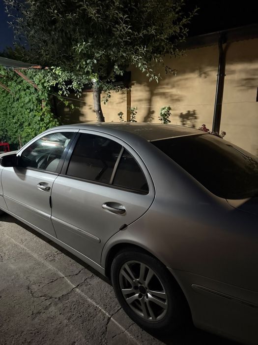 MERCEDES-BENZ E-Class 2002 — imagine 3
