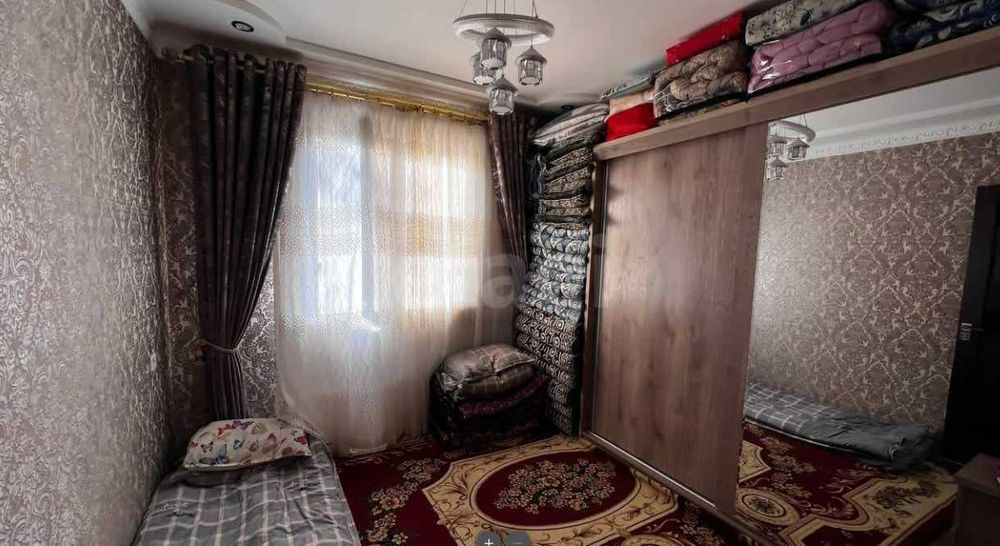 Продам 4-х комнатную в Мирабадском р.Парк Фуркат,Корейский центр 4/1/4
