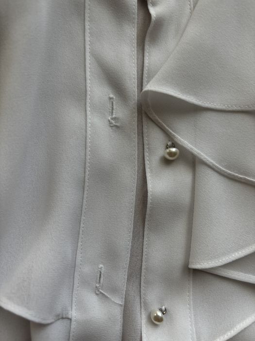 Camasa cu volanase si nasturi perle