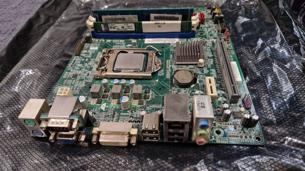 Vand sau schimb- Kit i5 4760s, 8gb ram + placa video GTX