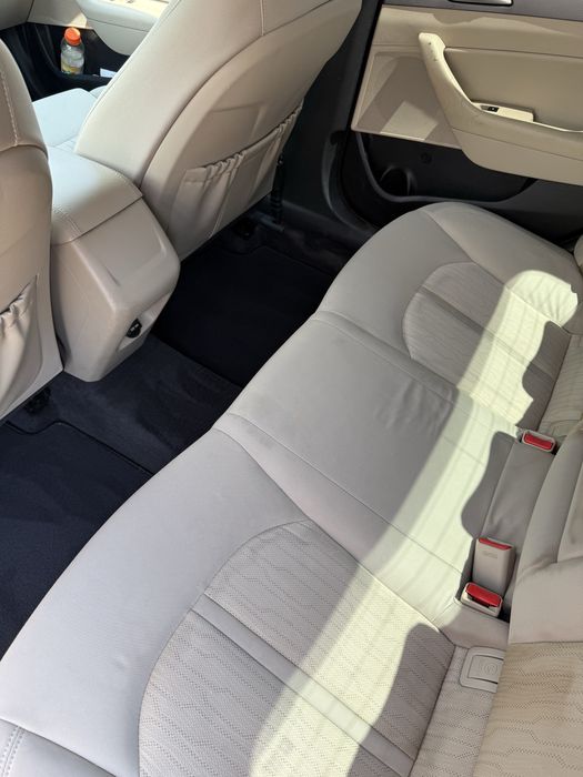 2019 Hyundai Sonata hybrid 2.0