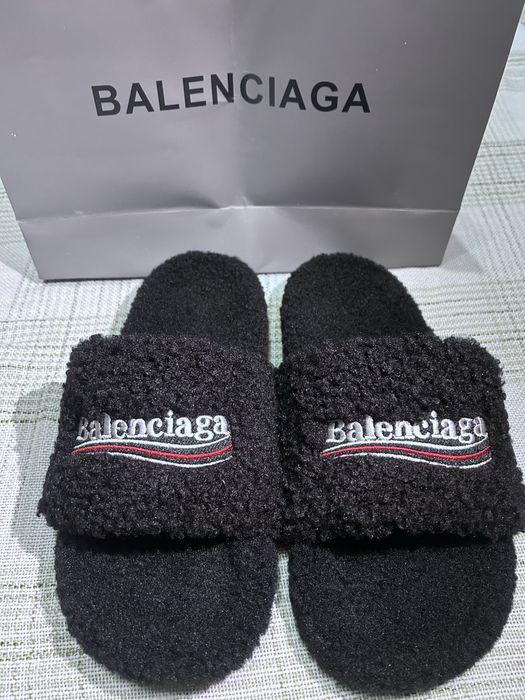 Balenciaga slapi