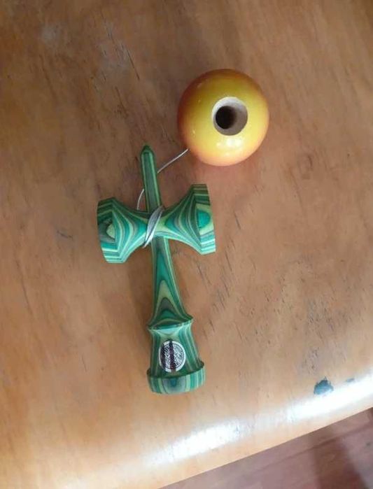 Kendama Sweets Homegrown – model premium, stare foarte bună